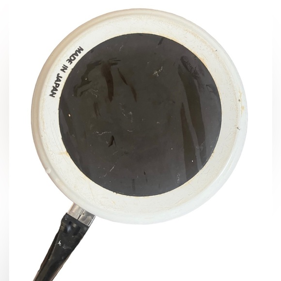 Vintage 2.5 quart groovy flower power saucepan with lid - Picture 10 of 10